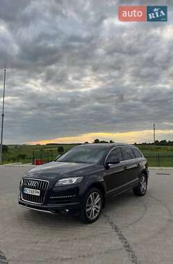 Внедорожник / Кроссовер Audi Q7 2012 в 
