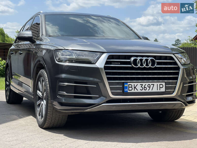 Audi Q7 2016