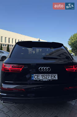 Позашляховик / Кросовер Audi Q7 2017 в 