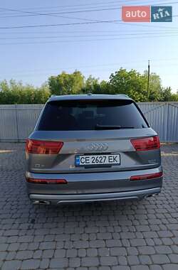Внедорожник / Кроссовер Audi Q7 2016 в 