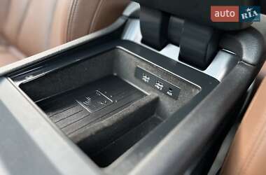Внедорожник / Кроссовер Audi Q7 2015 в 