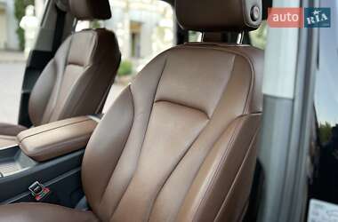 Внедорожник / Кроссовер Audi Q7 2015 в 