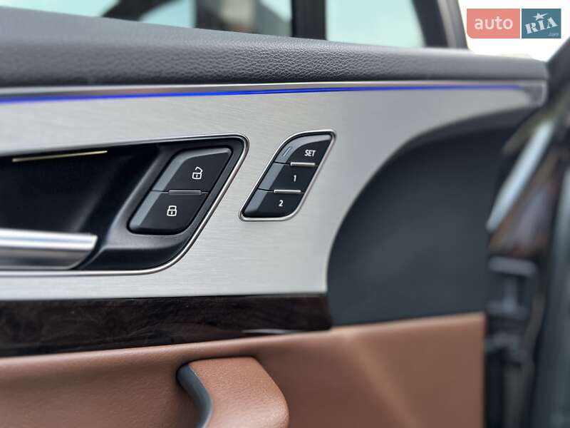 Позашляховик / Кросовер Audi Q7 2015 в Хмельницькому