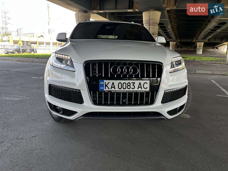 Внедорожник / Кроссовер Audi Q7 2015 в Киеве