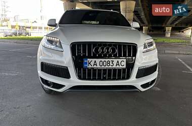 Позашляховик / Кросовер Audi Q7 2015 в 