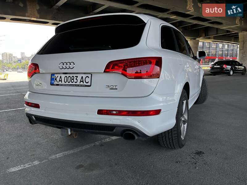 Внедорожник / Кроссовер Audi Q7 2015 в Киеве