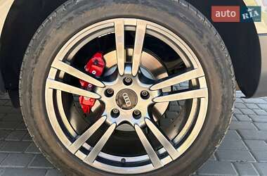 Внедорожник / Кроссовер Audi Q7 2012 в 