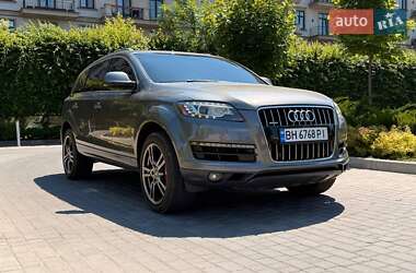 Внедорожник / Кроссовер Audi Q7 2012 в 