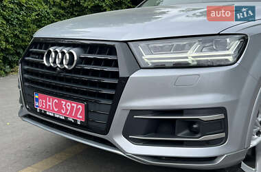 Внедорожник / Кроссовер Audi Q7 2018 в 