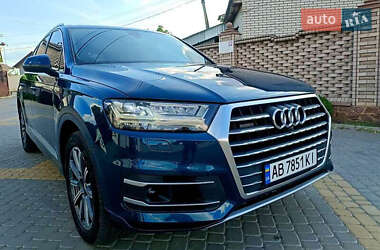 Внедорожник / Кроссовер Audi Q7 2018 в 