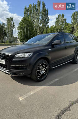 Внедорожник / Кроссовер Audi Q7 2012 в 