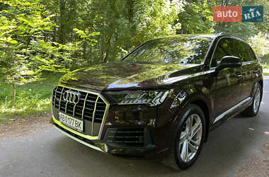 Внедорожник / Кроссовер Audi Q7 2020 в 