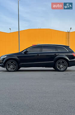Внедорожник / Кроссовер Audi Q7 2006 в 