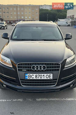 Внедорожник / Кроссовер Audi Q7 2006 в 