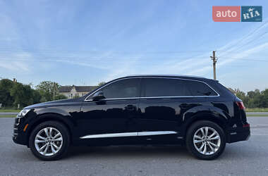 Внедорожник / Кроссовер Audi Q7 2019 в 