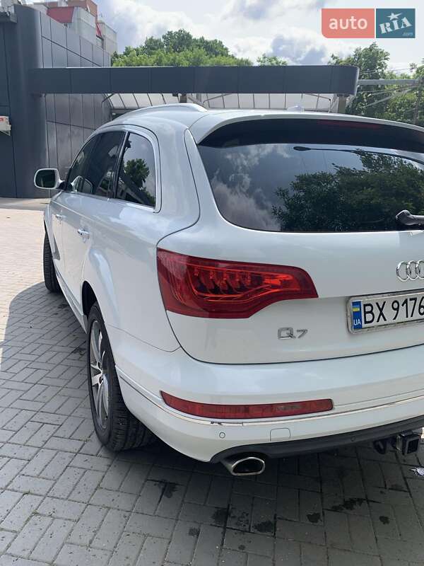 Позашляховик / Кросовер Audi Q7 2015 в Хмельницькому