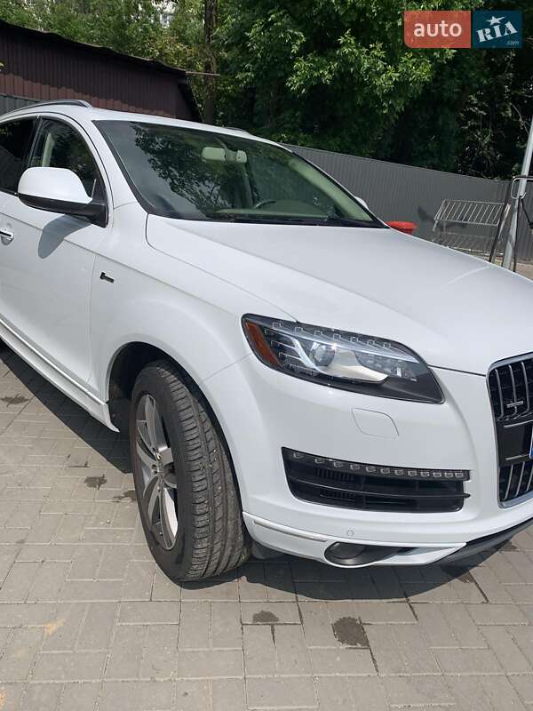 Позашляховик / Кросовер Audi Q7 2015 в Хмельницькому