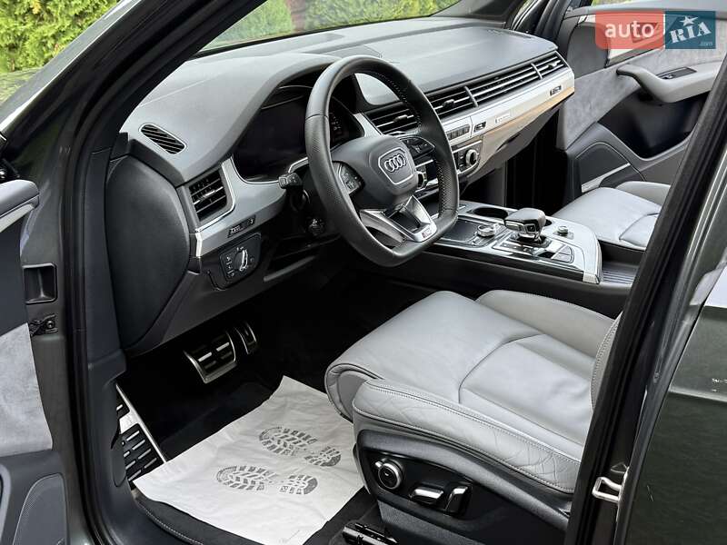Внедорожник / Кроссовер Audi Q7 2017 в Ровно фото 30 Внедорожник / Кроссовер Audi Q7 2017 в Ровно
