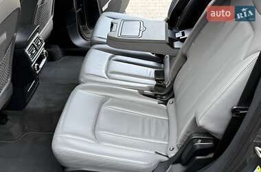 Внедорожник / Кроссовер Audi Q7 2017 в 