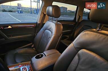 Позашляховик / Кросовер Audi Q7 2013 в 