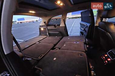 Позашляховик / Кросовер Audi Q7 2013 в 