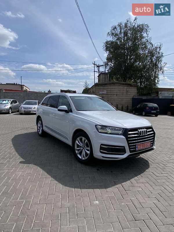 Audi Q7 2017