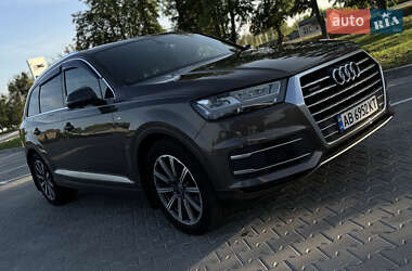 Внедорожник / Кроссовер Audi Q7 2018 в 