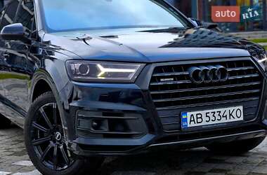 Внедорожник / Кроссовер Audi Q7 2016 в 