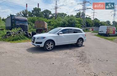 Внедорожник / Кроссовер Audi Q7 2012 в 
