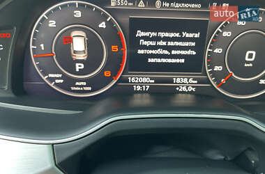 Внедорожник / Кроссовер Audi Q7 2016 в 