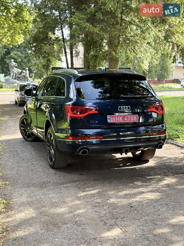 Позашляховик / Кросовер Audi Q7 2013 в Дубні