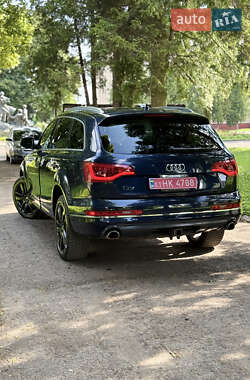Позашляховик / Кросовер Audi Q7 2013 в 