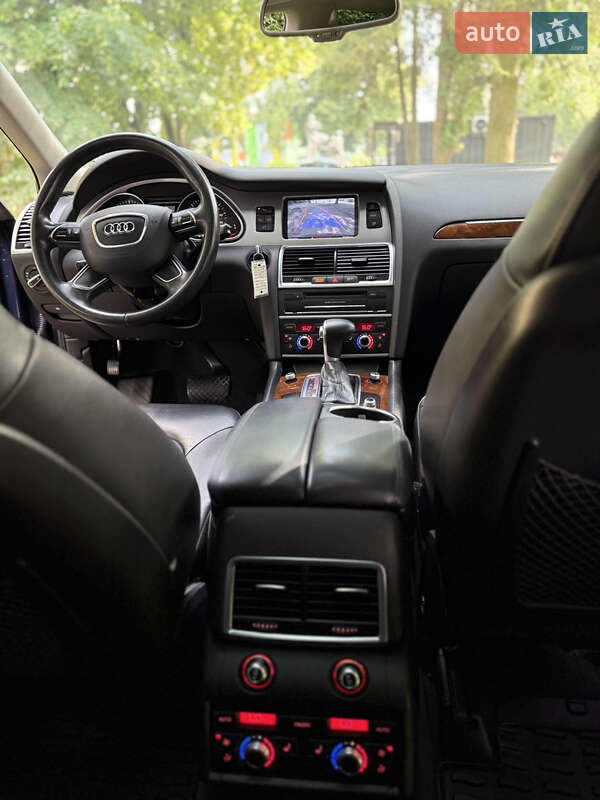 Позашляховик / Кросовер Audi Q7 2013 в Дубні