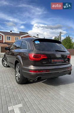 Внедорожник / Кроссовер Audi Q7 2013 в 