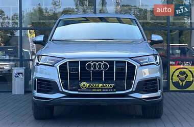 Внедорожник / Кроссовер Audi Q7 2022 в 
