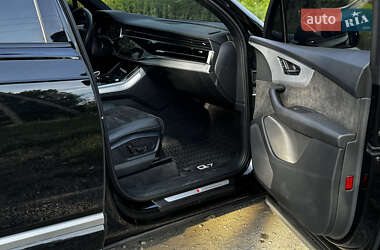 Внедорожник / Кроссовер Audi Q7 2021 в 