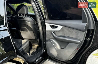 Внедорожник / Кроссовер Audi Q7 2021 в 