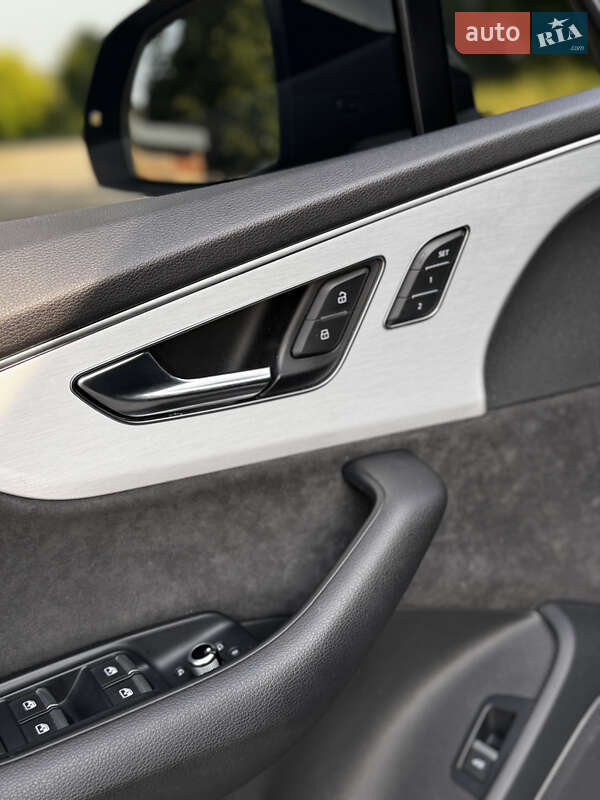 Позашляховик / Кросовер Audi Q7 2021 в Тернополі
