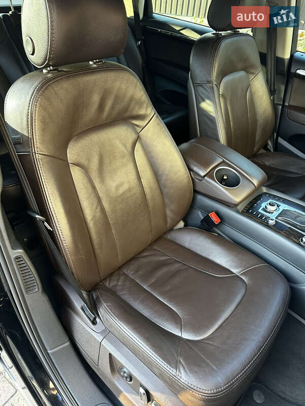 Позашляховик / Кросовер Audi Q7 2015 в Умані