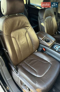 Внедорожник / Кроссовер Audi Q7 2015 в 