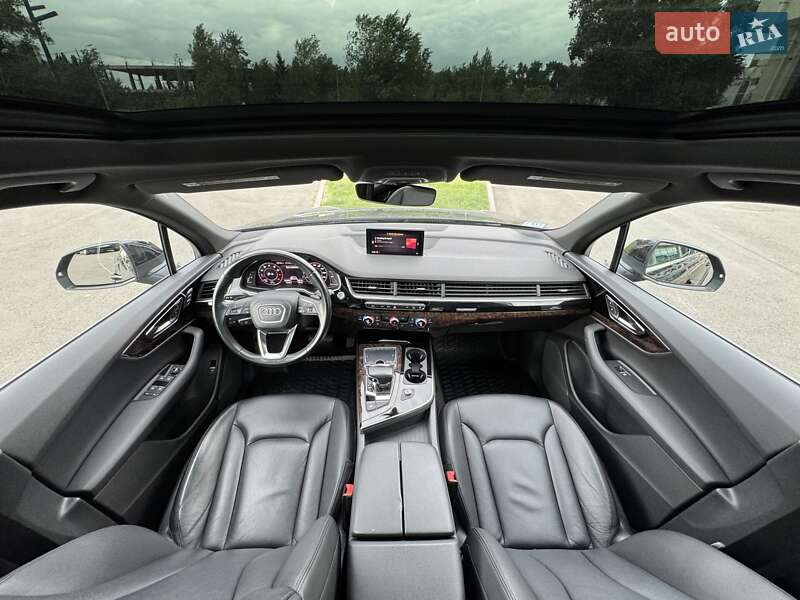 Позашляховик / Кросовер Audi Q7 2016 в Дніпрі