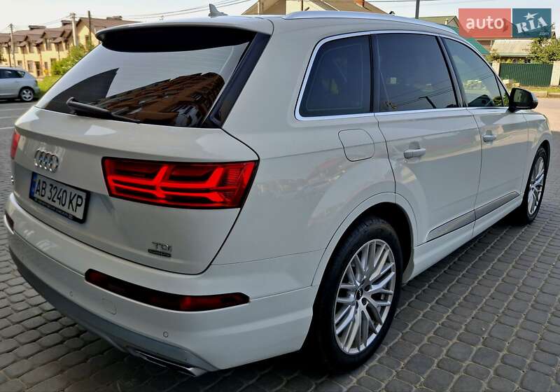Позашляховик / Кросовер Audi Q7 2016 в Вінниці