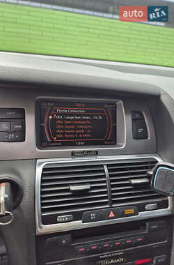 Позашляховик / Кросовер Audi Q7 2007 в 