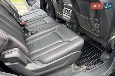 Позашляховик / Кросовер Audi Q7 2016 в 