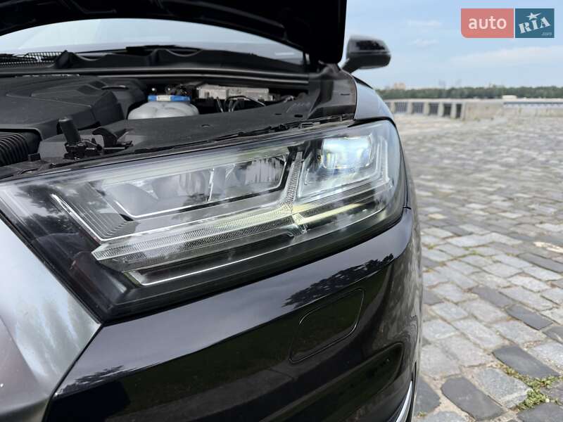 Внедорожник / Кроссовер Audi Q7 2016 в Киеве фото 130 Внедорожник / Кроссовер Audi Q7 2016 в Киеве