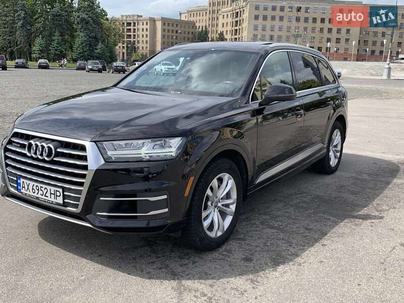 Внедорожник / Кроссовер Audi Q7 2017 в Харькове