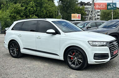 Позашляховик / Кросовер Audi Q7 2016 в Рівному