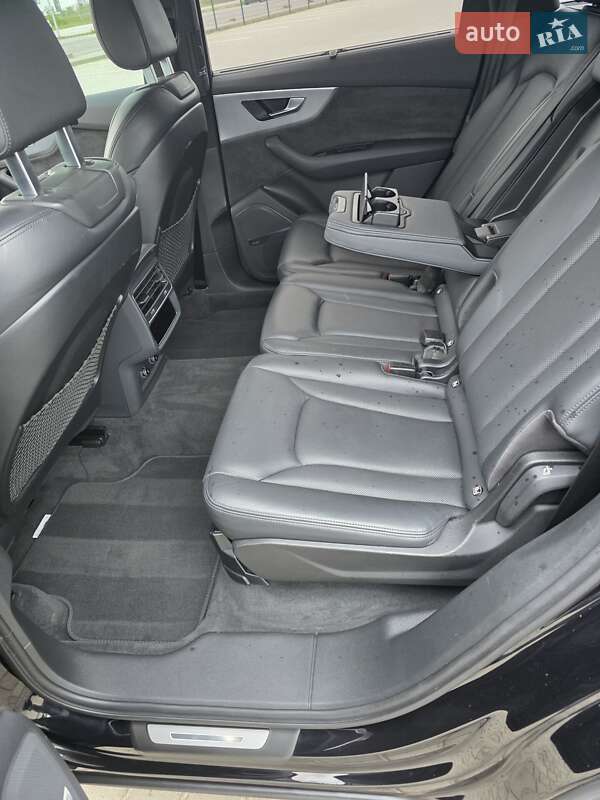Внедорожник / Кроссовер Audi Q7 2020 в Луцке