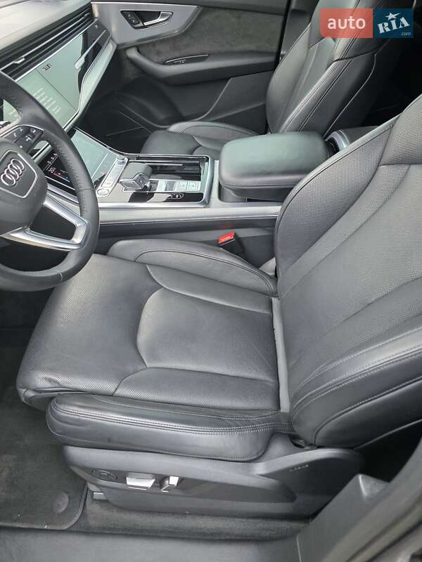 Внедорожник / Кроссовер Audi Q7 2020 в Луцке