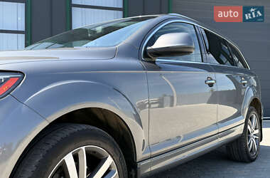 Внедорожник / Кроссовер Audi Q7 2012 в 